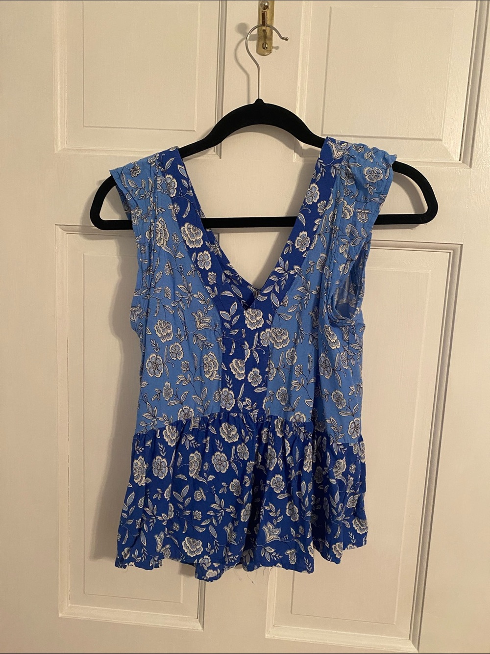 LOFT Blue Floral Two-Tone V-Neck Peplum Tank